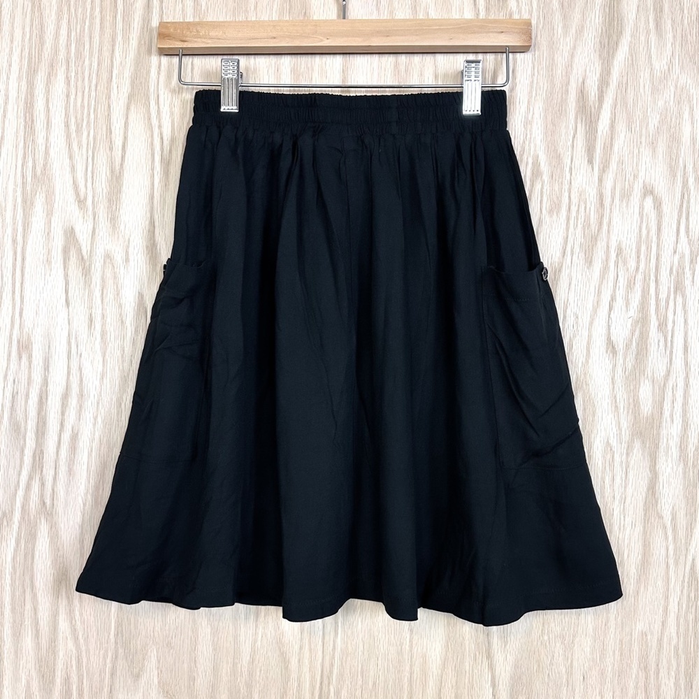 Modcloth Staycation Kickoff Black Mini Skirt NWOT - Picture 6 of 8
